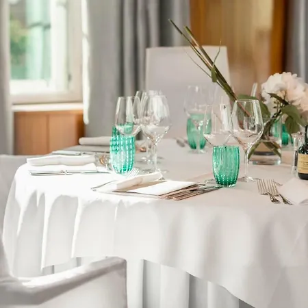 Parkhotel Laurin Hotel 4*